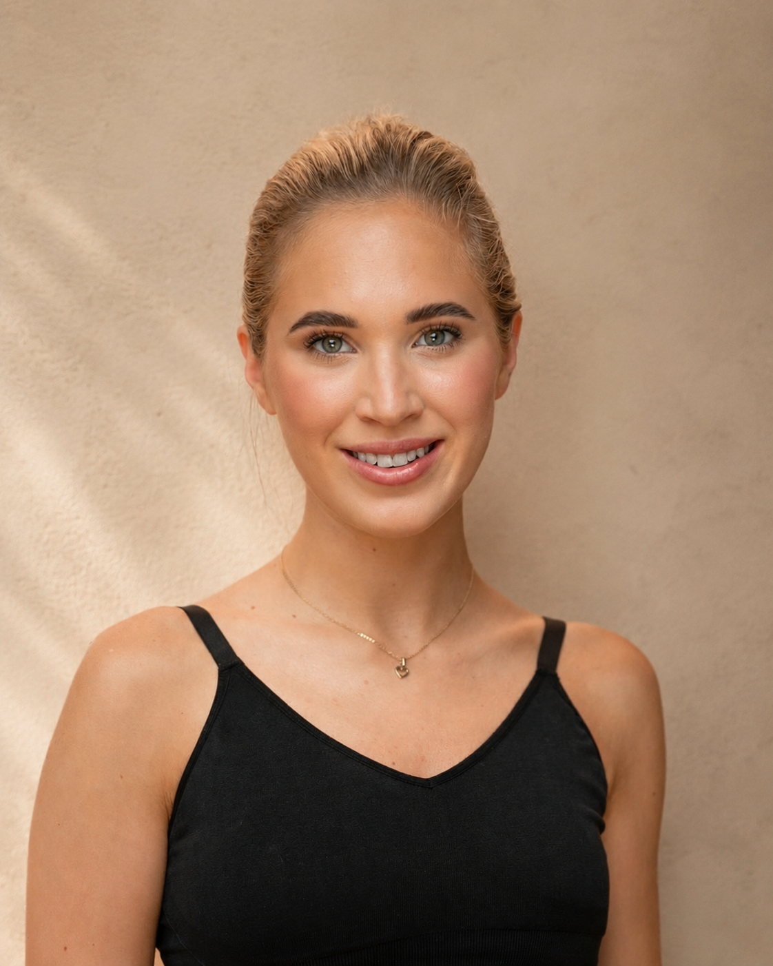 Lena, Gastgeberin von The Pilates Reset